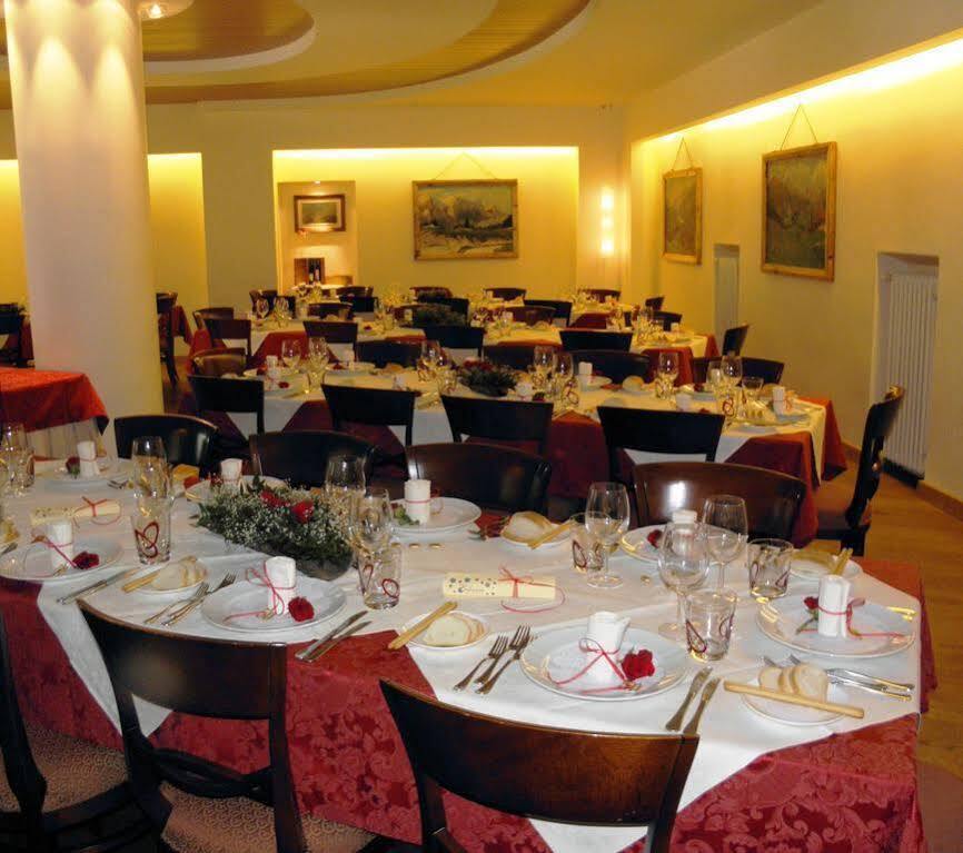 Hotel Bellavista ราวาสเกลตโต ภายนอก รูปภาพ