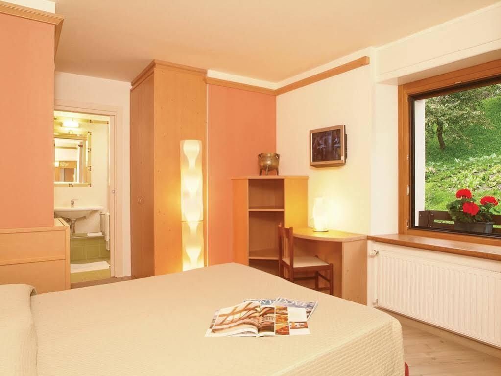 Hotel Bellavista ราวาสเกลตโต ภายนอก รูปภาพ